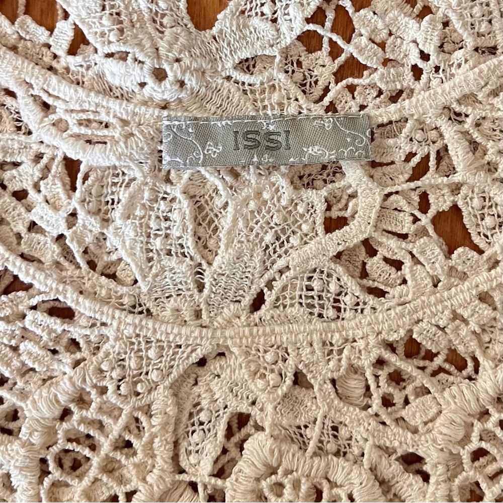 Issi Crochet Top - Picture 5 of 6